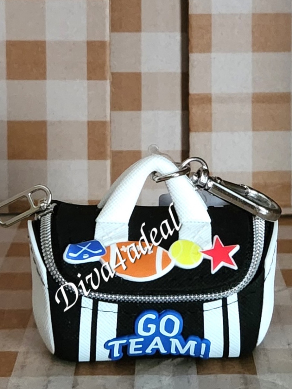 Bath & Body Works GO TEAM Gym Bag Pocketbac Holder Keychain